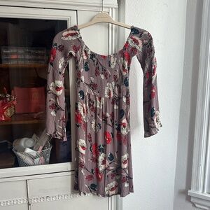 Hazel off shoulder floral dress w bell sleeves & smocked bodice Medium